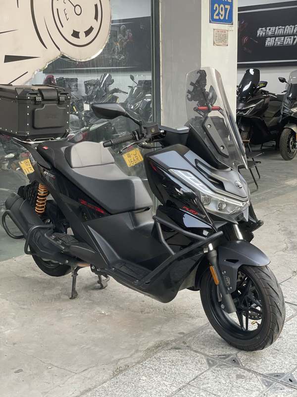 无极 SR250GT