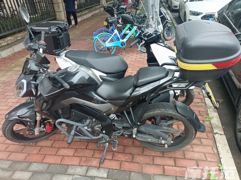 贝纳利 小迅龙 BN150S