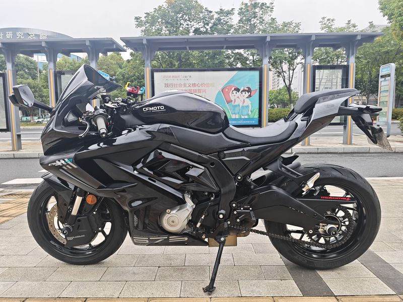 春风 675SR