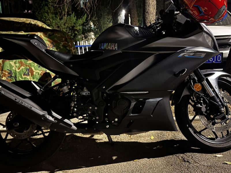 雅马哈 YZF-R3