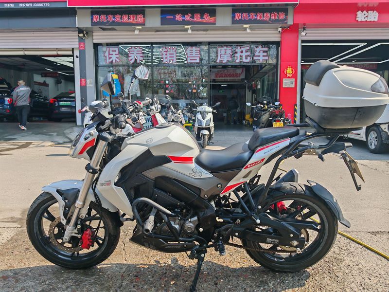 贝纳利 小迅龙 BN150S