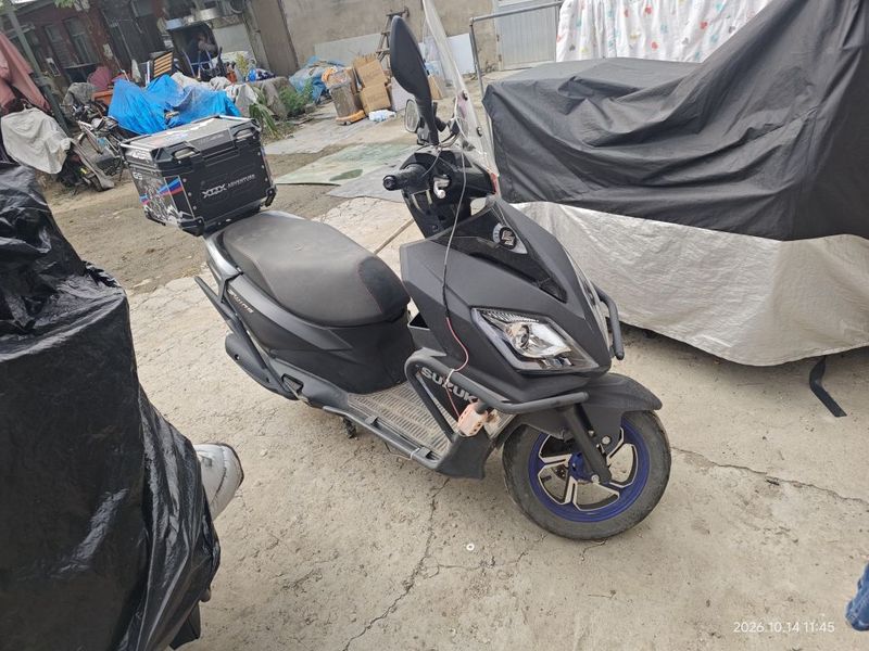 济南铃木 UY125