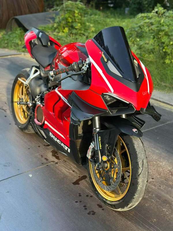 杜卡迪 Panigale V4