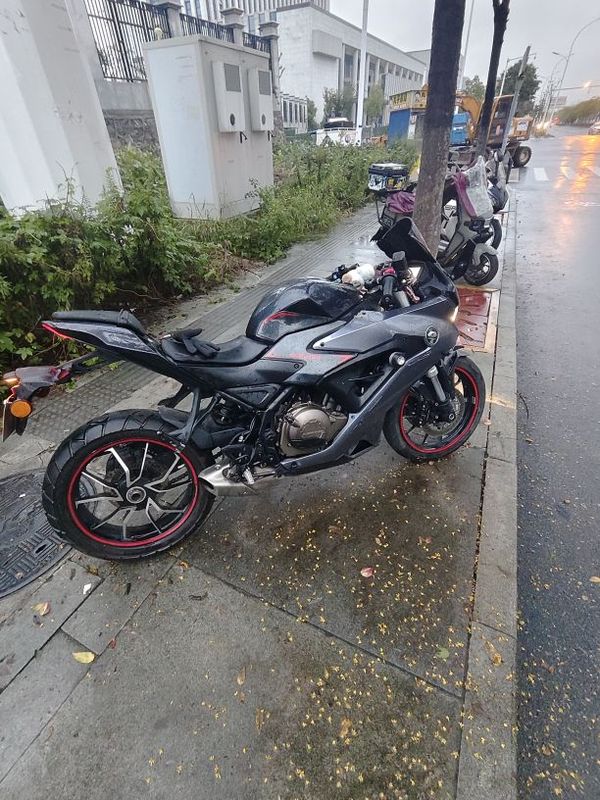 QJMOTOR 赛400