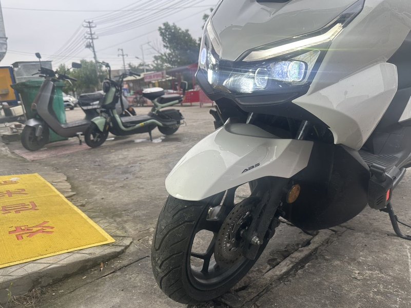 五羊本田 NWT150