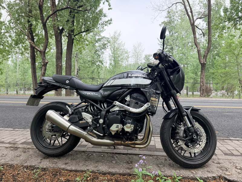 川崎 Z900RS