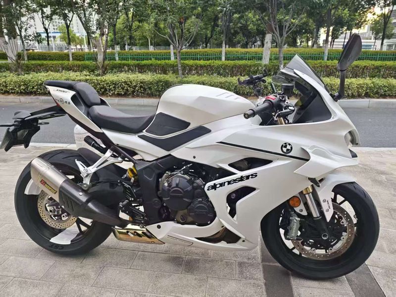 QJMOTOR 赛600