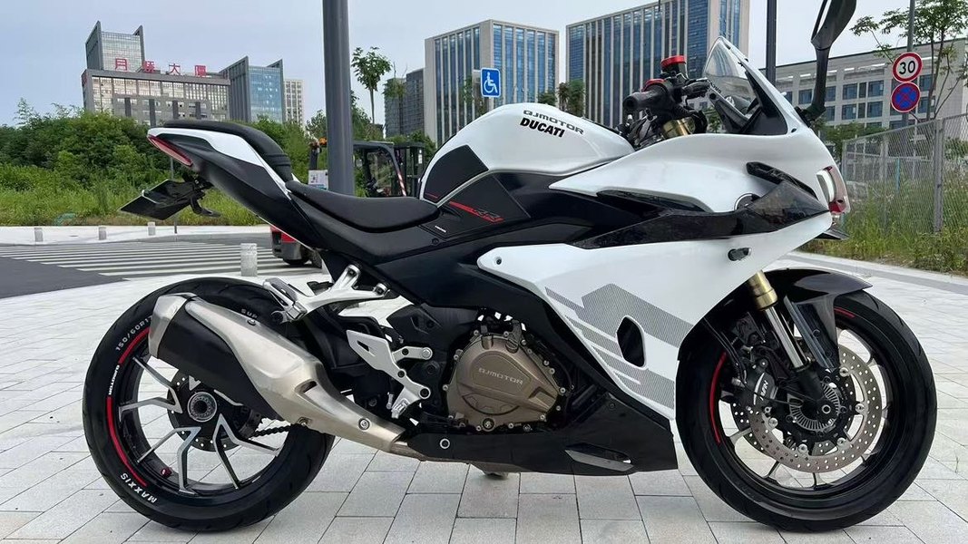 QJMOTOR 赛450