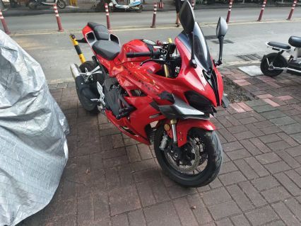 QJMOTOR 赛600