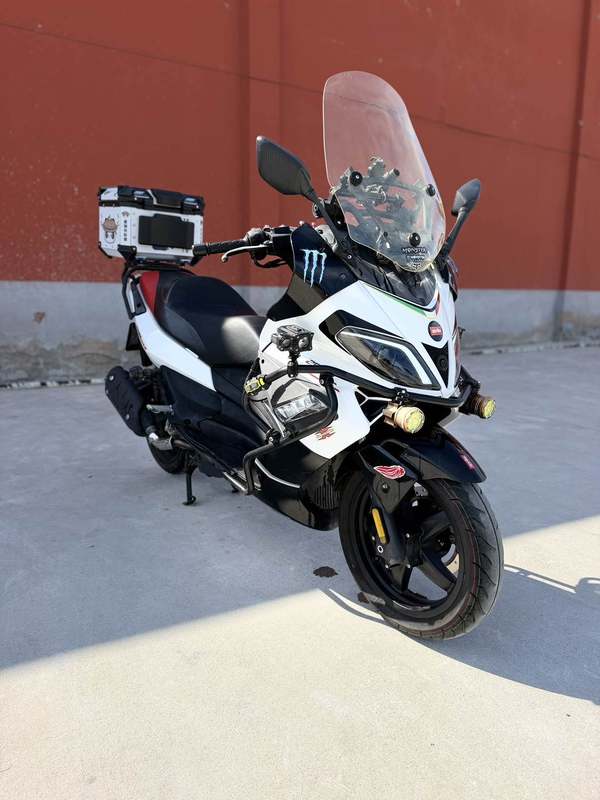 宗申阿普利亚 SR Max 250