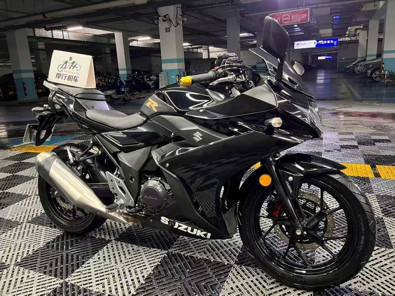 豪爵铃木 GSX250R