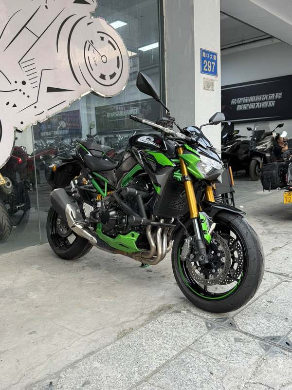 川崎 Z900