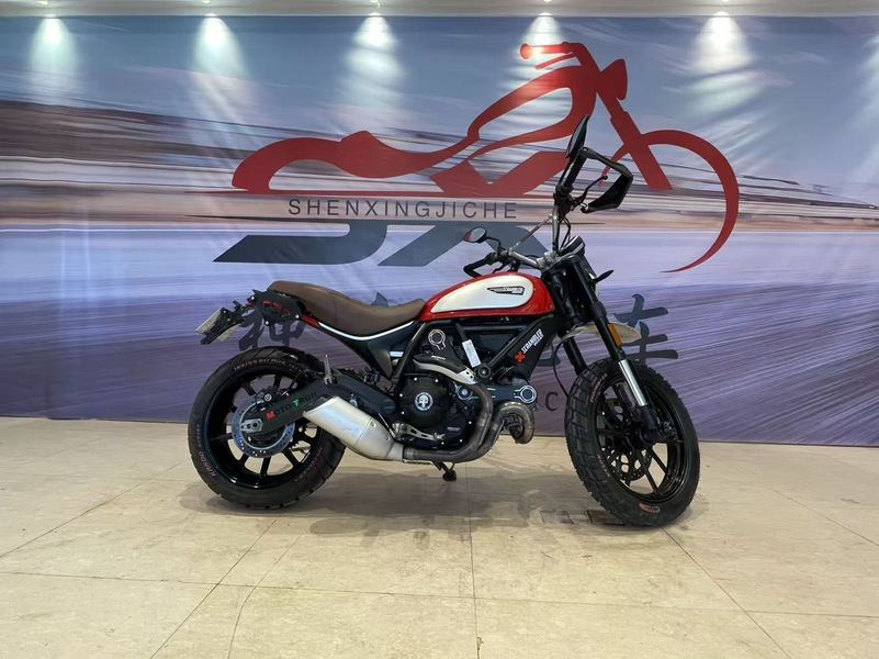 杜卡迪 Scrambler 800