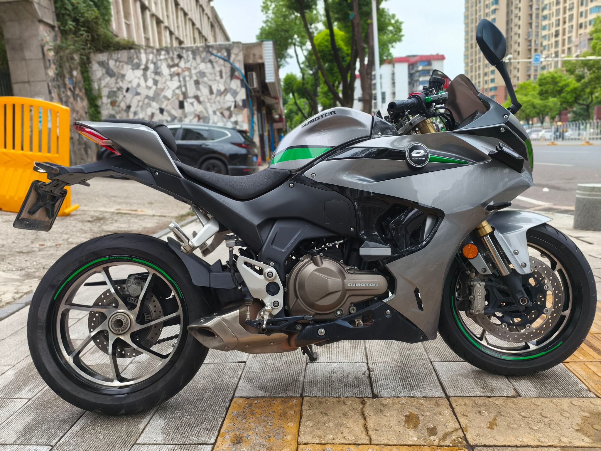 QJMOTOR 赛550