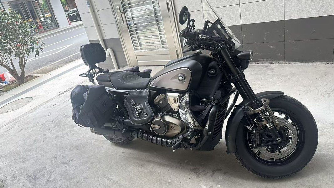 QJMOTOR 闪600