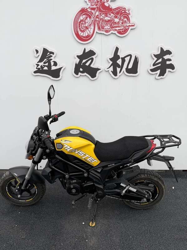 银钢 小怪兽150