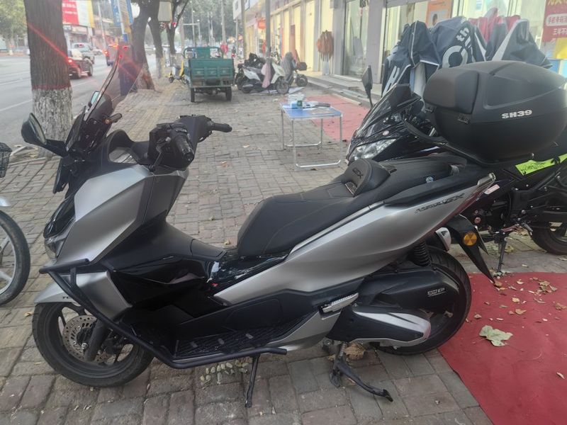 新大洲本田 NS150GX