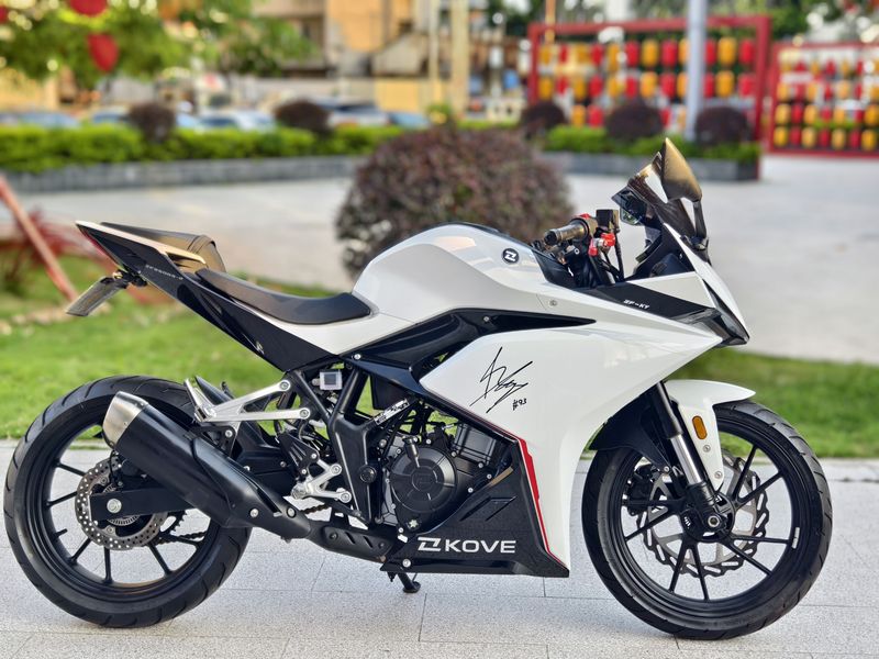 凯越 250RR 刺鸟