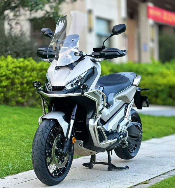 本田DREAMWING X-ADV 750