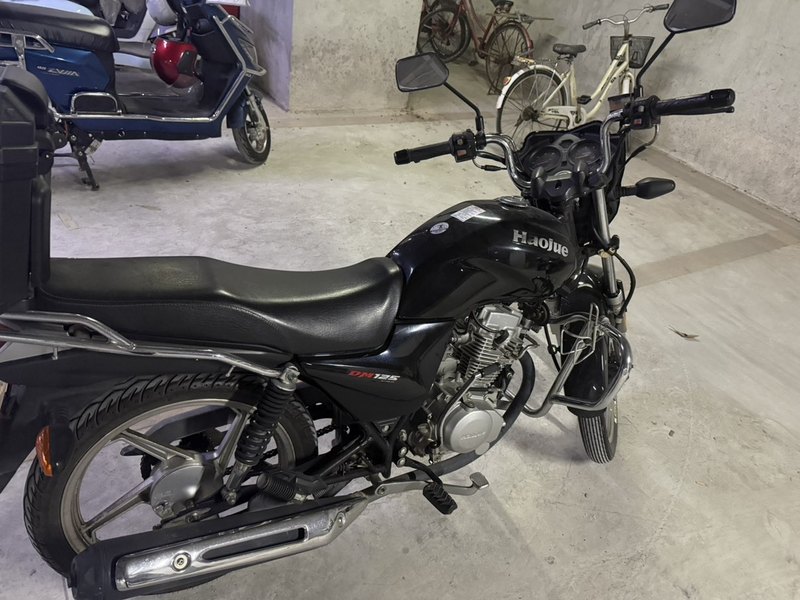 豪爵 翼爽DM125E