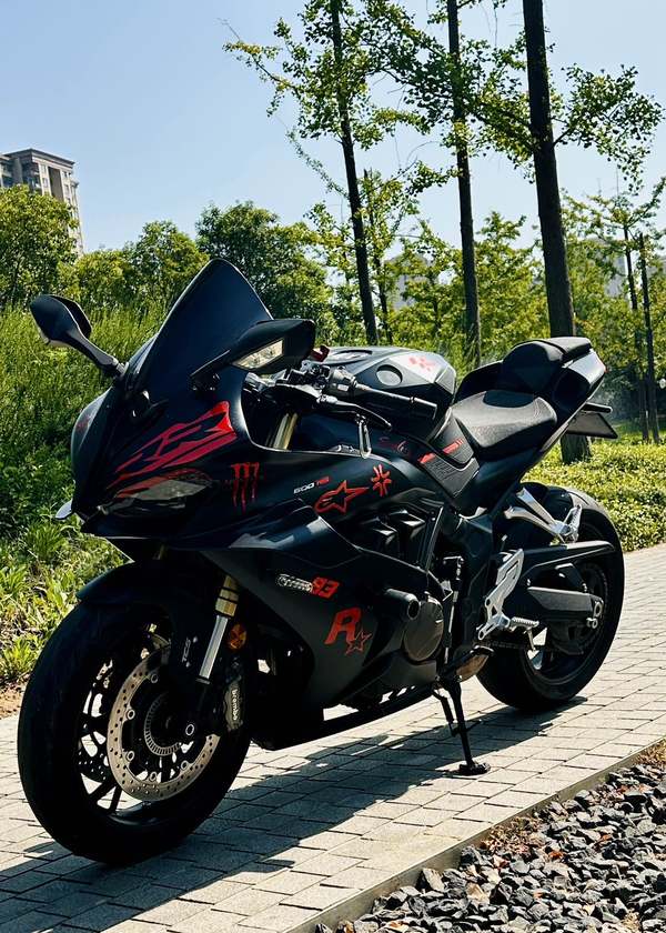 QJMOTOR 赛600