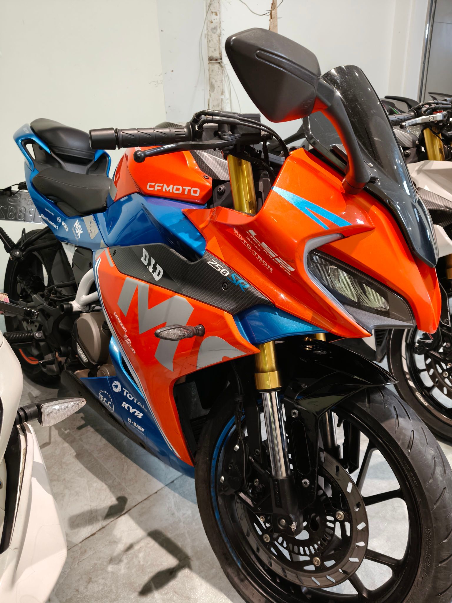 春风 250SR