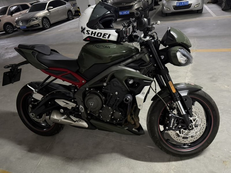 凯旋 Street Triple 765