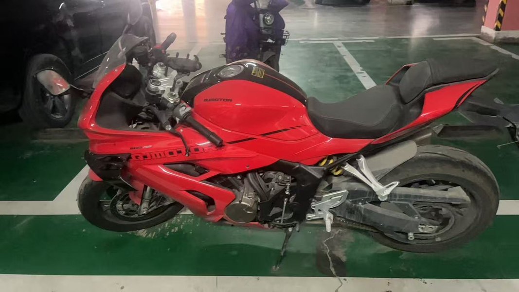 QJMOTOR 赛600