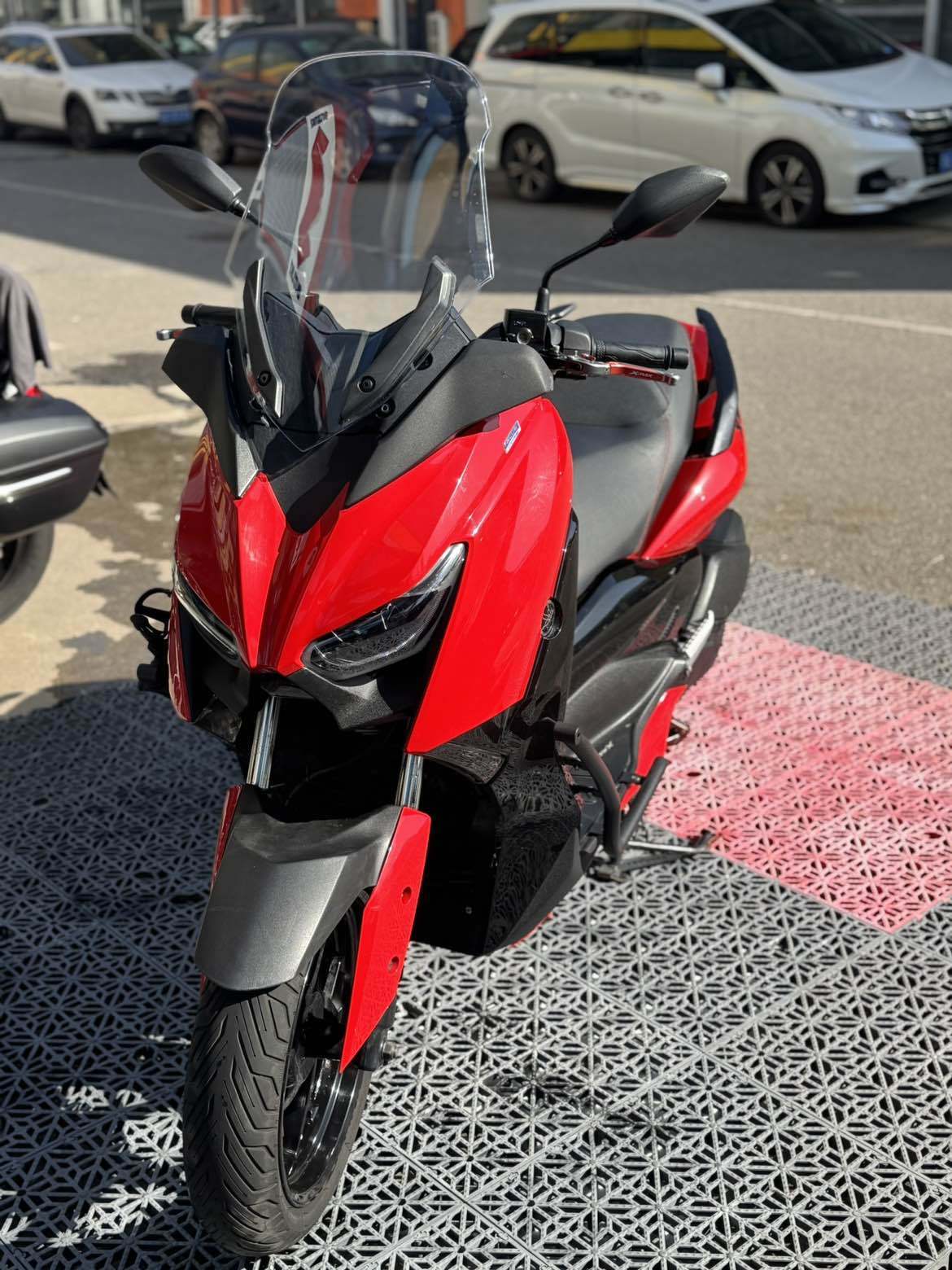 雅马哈 XMAX