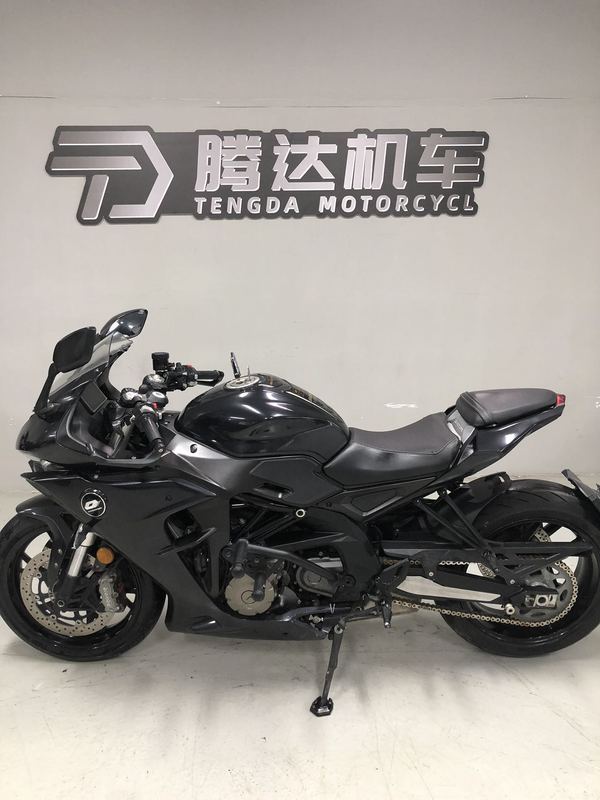 QJMOTOR 赛600