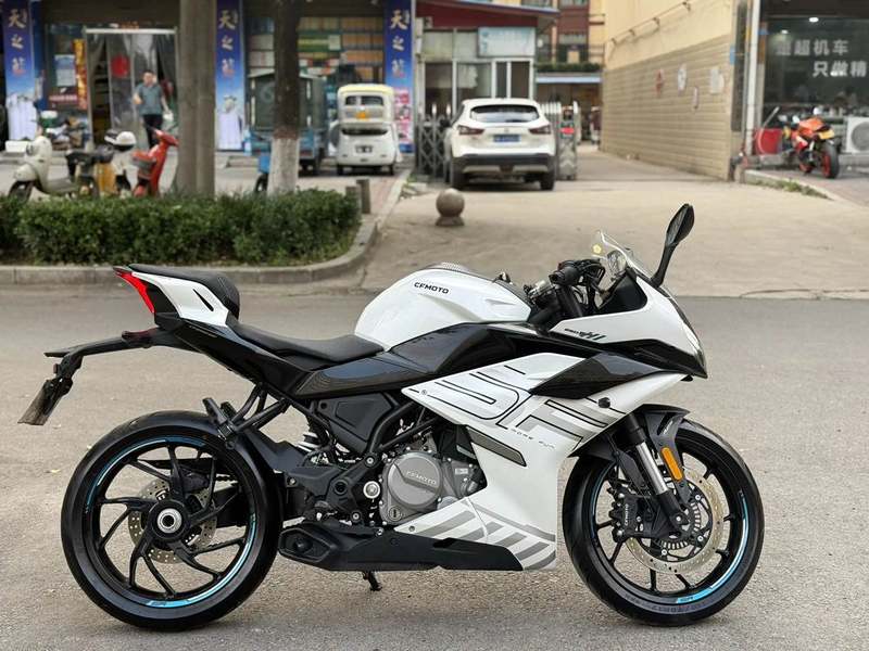春风 250SR