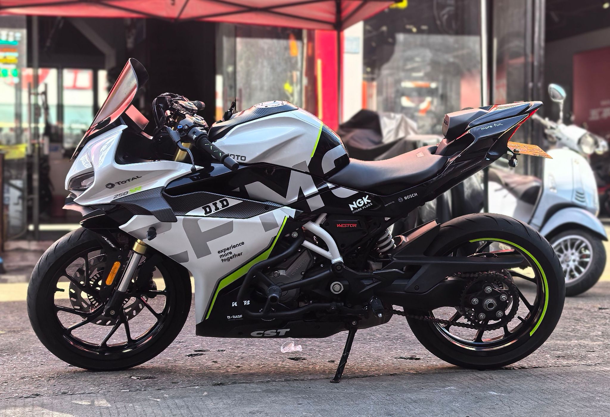春风 250SR