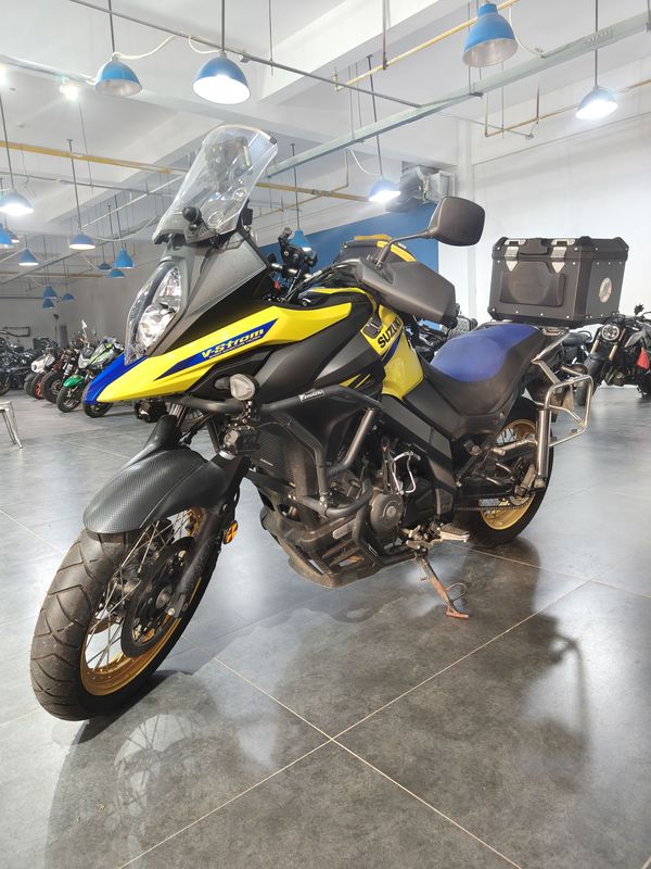 铃木 V-Strom 650