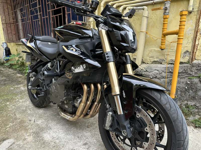 贝纳利 TNT600i