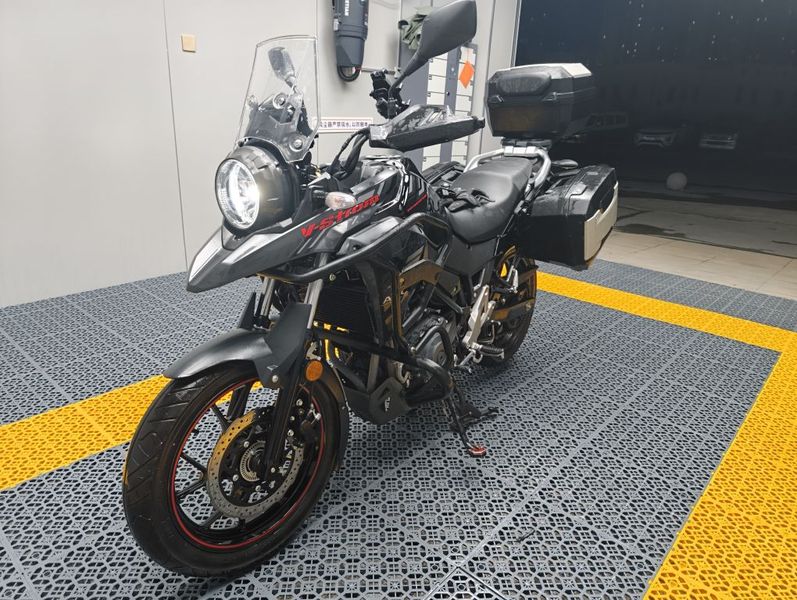 豪爵铃木 DL250