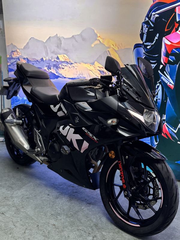 豪爵铃木 GSX250R