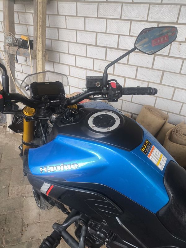 豪爵 XCR300