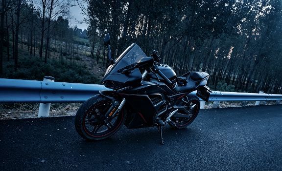 无极 250RR
