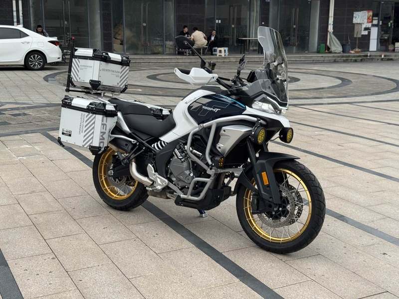 春风 700MT