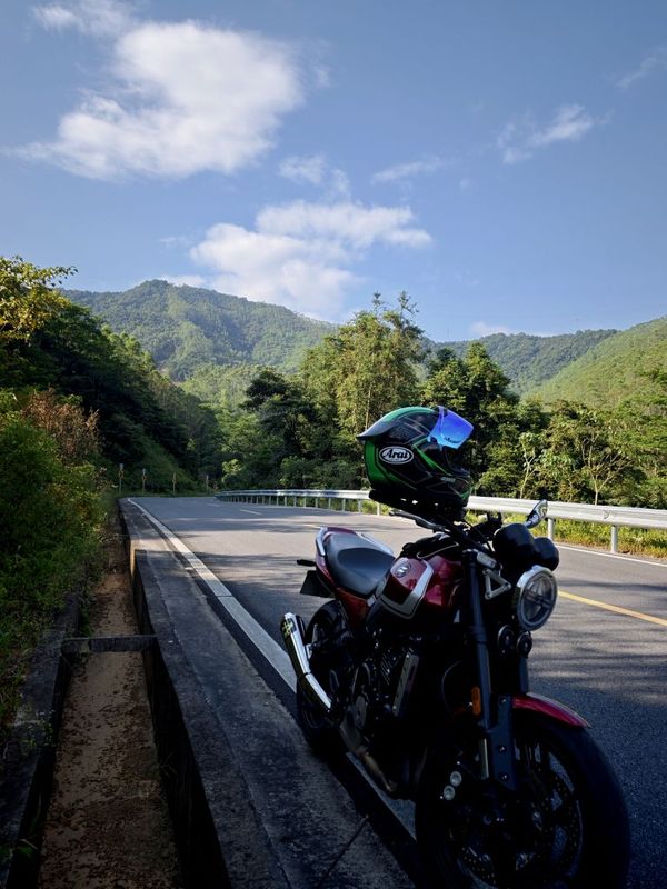 张雪机车 500F