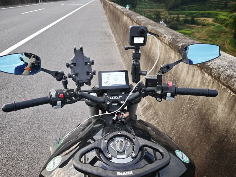 贝纳利 TNT600i