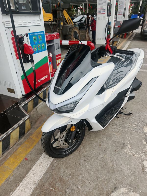 五羊本田 PCX