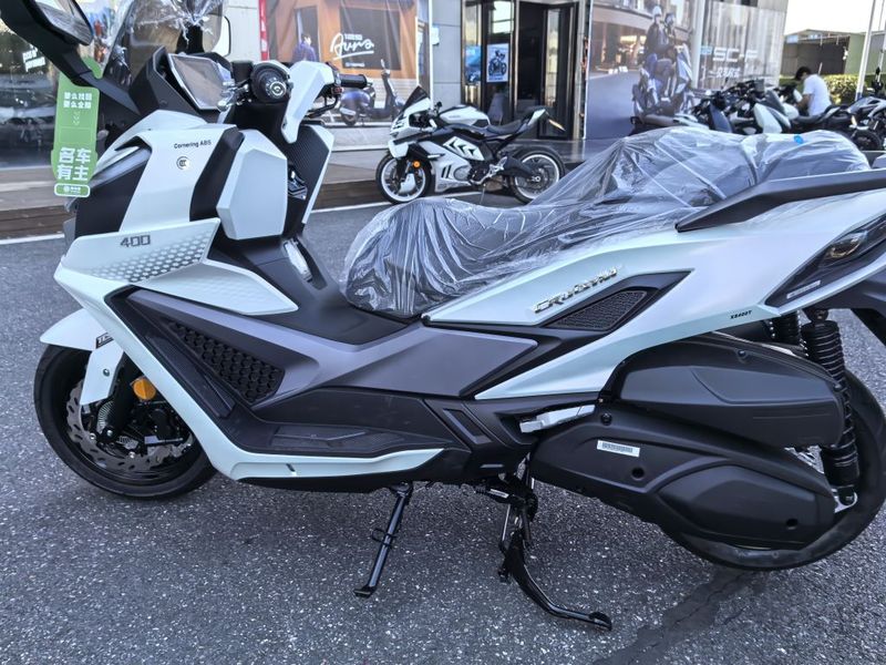 三阳 巡弋 Cruisym400