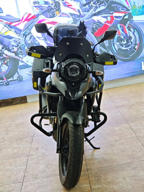 豪爵铃木 DL250