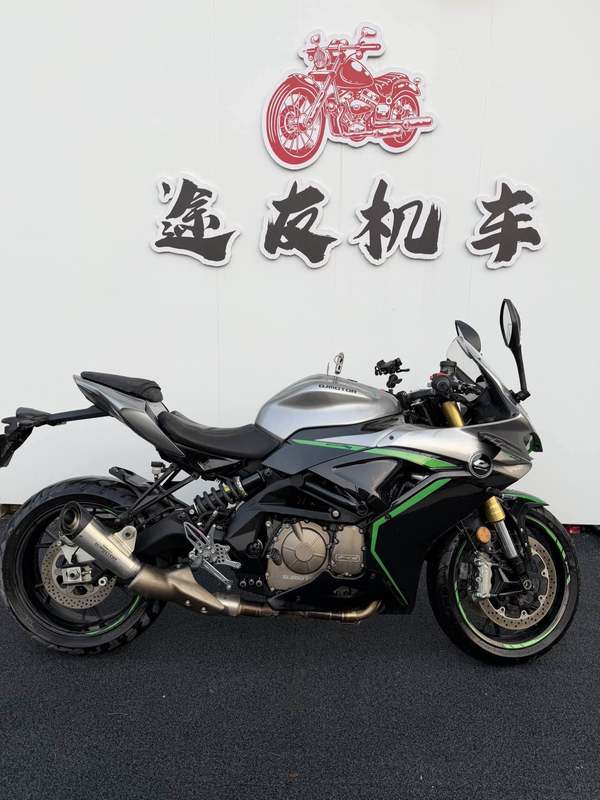 QJMOTOR 赛600