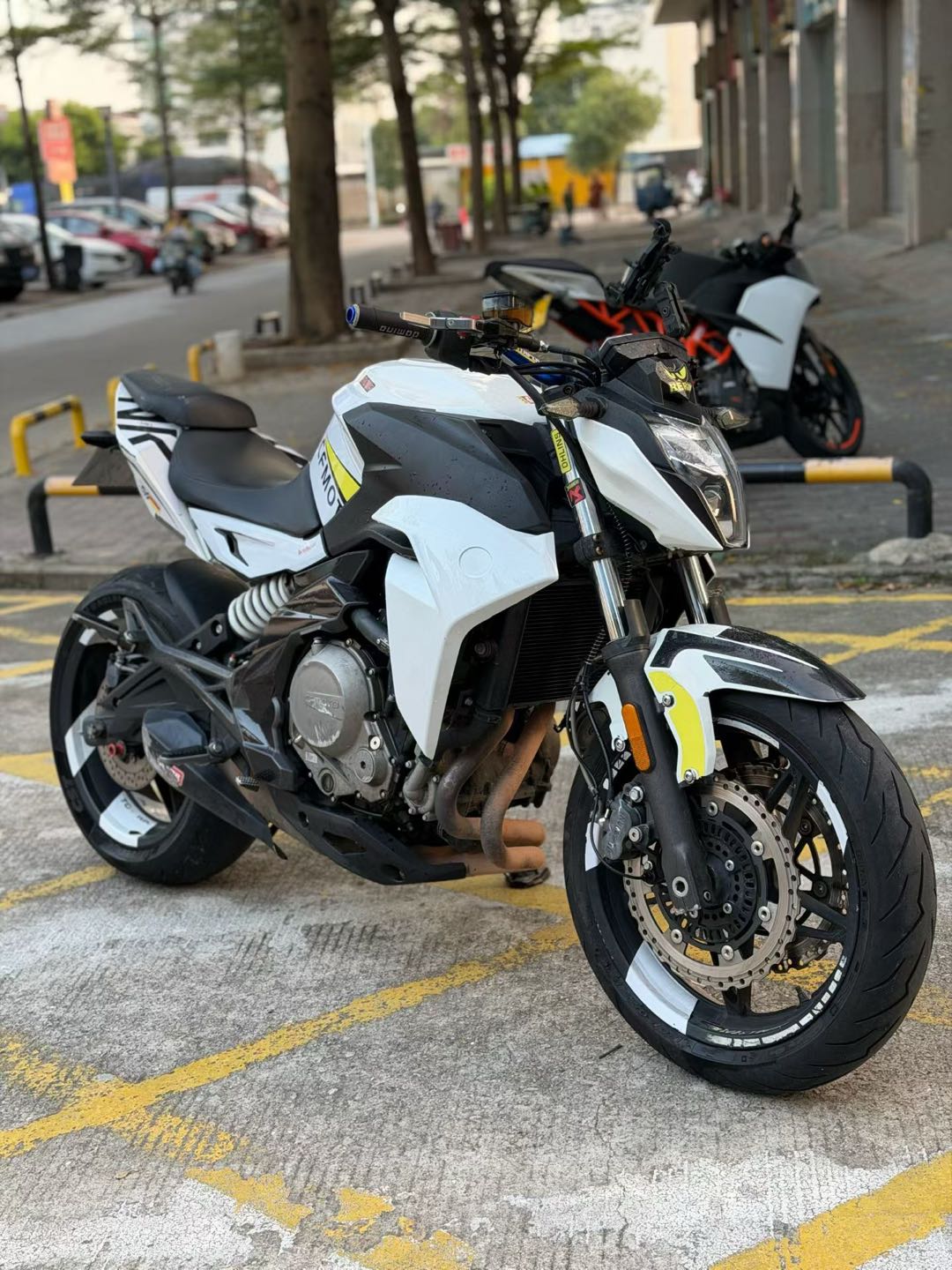 春风 650NK